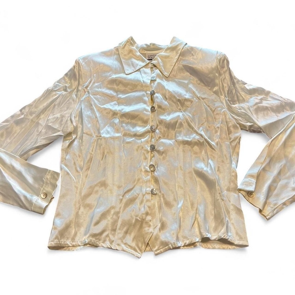 0104 Vintage petite impressions silk button down